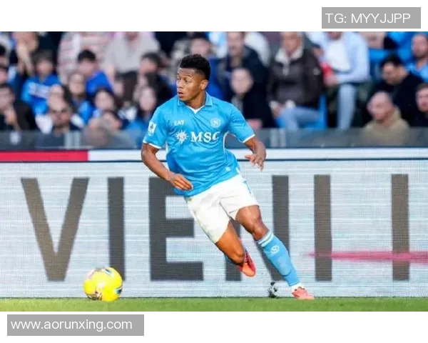 内雷斯“闪耀”时刻引爆社交媒体，罗马与那不勒斯恩怨再添新章